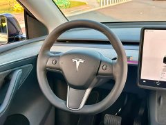 Tesla Model Y Long Range All-Wheel Drive - ფოტო 11
