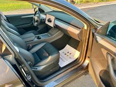 Tesla Model Y Long Range All-Wheel Drive - ფოტო 14
