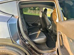 Tesla Model Y Long Range All-Wheel Drive - ფოტო 18