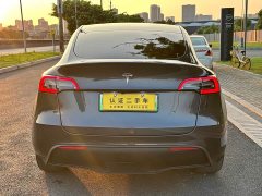 Tesla Model Y Long Range All-Wheel Drive - ფოტო 4