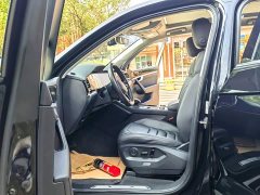 Volkswagen Touareg 3.0TSI Ruixiang Classic Sport Package - ფოტო 8
