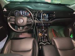 Jeep Grand Commander 2020 2.0T AWD Nighthawk Edition - ფოტო 10