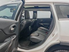 Jeep Cherokee 2020 2.0T Two-Wheel Drive Leading Edition - ფოტო 17