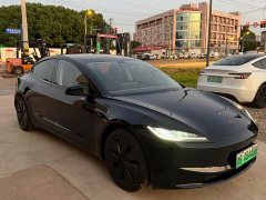 Tesla Model 3 Rear-Wheel Drive - ფოტო 1