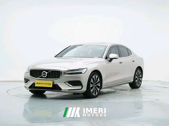 Volvo S60 B4 Smart Luxury Edition