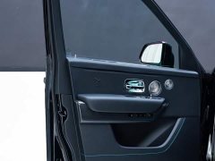 Rolls-Royce Cullinan Series II Black Badge - ფოტო 20