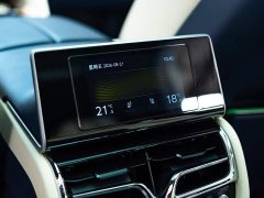 Bentley Bentayga 4.0T V8 Long Wheelbase - ფოტო 15