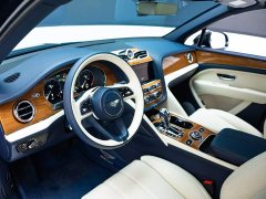 Bentley Bentayga 4.0T V8 Long Wheelbase - ფოტო 7