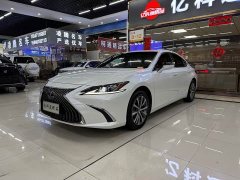 Lexus ES 2020 200 Excellence Edition - ფოტო 1