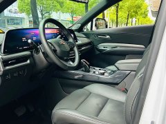 Cadillac XT4 28T FWD Luxury - ფოტო 4
