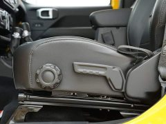 Jeep Wrangler 2.0T Sahara Four-Door - ფოტო 9