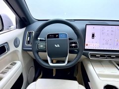 Li Auto L6 2024 Pro - ფოტო 14