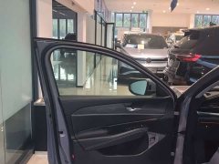 Volkswagen Passat 2025 Pro 380TSI Dragon Premium Edition - ფოტო 5