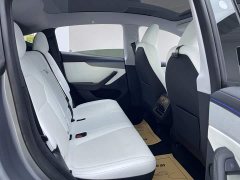 Tesla Model Y Rear-Wheel Drive - ფოტო 11