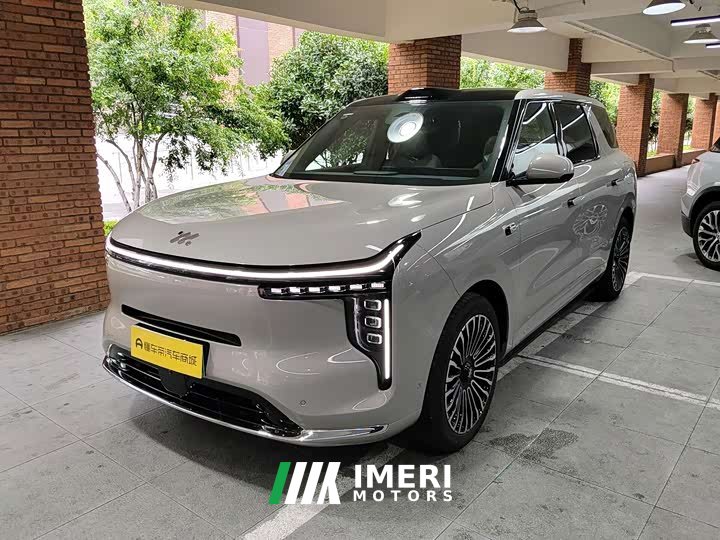 IM Motors Zhiji LS8 66 Ultra Tech Flagship 5-Seater - ავტომობილი ჩინეთიდან
