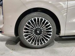 IM Motors Zhiji LS8 66 Ultra Tech Flagship 5-Seater - ფოტო 15