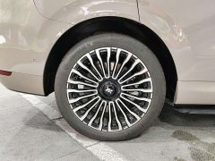 IM Motors Zhiji LS8 66 Ultra Tech Flagship 5-Seater - ფოტო 18