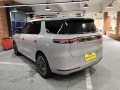 IM Motors Zhiji LS8 66 Ultra Tech Flagship 5-Seater - ფოტო 3