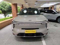 IM Motors Zhiji LS8 66 Ultra Tech Flagship 5-Seater - ფოტო 7
