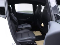 Tesla Model Y L Long Range All-Wheel Drive - ფოტო 12