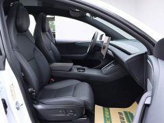 Tesla Model Y L Long Range All-Wheel Drive - ფოტო 14