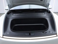 Tesla Model Y L Long Range All-Wheel Drive - ფოტო 8