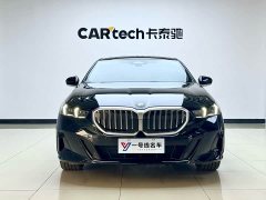 BMW 5 Series 530Li Premier M Sport Package - ფოტო 1