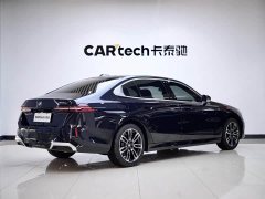 BMW 5 Series 525Li M Sport Package - ფოტო 4