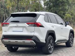 Toyota RAV4 2022 2.0L CVT AWD Premium Edition - ფოტო 8