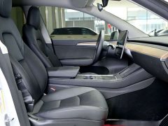 Tesla Model Y Long Range All-Wheel Drive - ფოტო 9