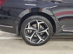 Volkswagen Passat Outstanding Edition 330TSI Elite - ფოტო 18