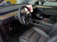 Tesla Model Y Rear-Wheel Drive - ფოტო 4