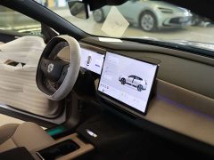 Volvo XC70 Plug-in Hybrid AWD Extended Range Core - ფოტო 5