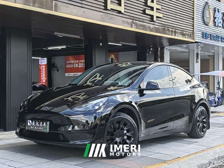 Tesla Model Y Facelift Rear-Wheel Drive