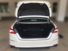 Toyota Camry Hybrid 2.5L HGVP Leading Edition - ფოტო 15