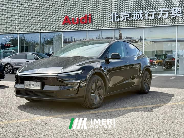 Tesla Model Y Rear-Wheel Drive