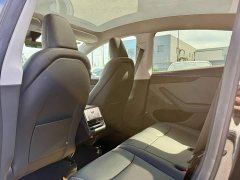 Tesla Model Y Rear-Wheel Drive - ფოტო 10