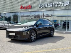 Li Auto i6 Four-Wheel Drive Standard Edition - ფოტო 1