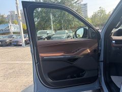 Lincoln Navigator 3.5T Presidential Edition - ფოტო 19