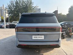 Lincoln Navigator 3.5T Presidential Edition - ფოტო 4