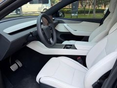 Tesla Model Y L Long Range All-Wheel Drive - ფოტო 13