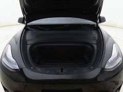 Tesla Model Y Rear-Wheel Drive - ფოტო 14