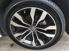Volkswagen Tiguan L 380TSI Automatic AWD R-Line Premium 7-Seater - ფოტო 9