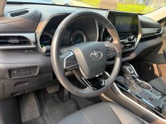 Toyota Highlander 2.5L Intelligent Hybrid AWD Luxury 7-Seater - ფოტო 11