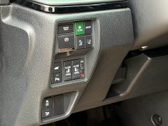 Honda Odyssey 2.0L e:HEV Sharp Premium Edition - ფოტო 5