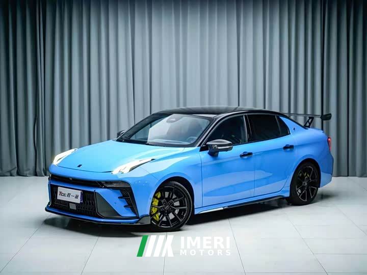 Lynk & Co 03 2.0T Diesel Automatic Cyan Custom Edition Performance Package