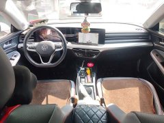 Volkswagen Lingdu 2022 Lingdu L 280TSI DSG Dazzling Red Edition - ფოტო 5