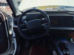 Changan Oushan Z6 Blue Whale 1.5T DCT Smart Premium Edition - ფოტო 12