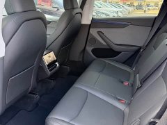 Tesla Model Y Rear-Wheel Drive - ფოტო 5