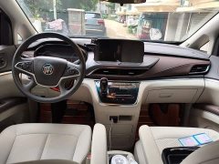 Buick GL8 Land Business Class Smart Edition - ფოტო 10